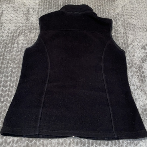 Eddie Bauer Fleece Vest with 2 front zipper pockets.  Size Large. - Picture 6 of 8